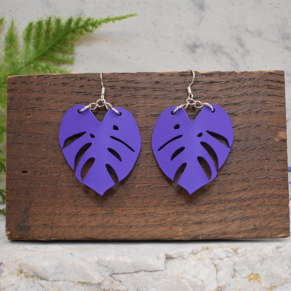 Monstera Earrings polished Matte Purple